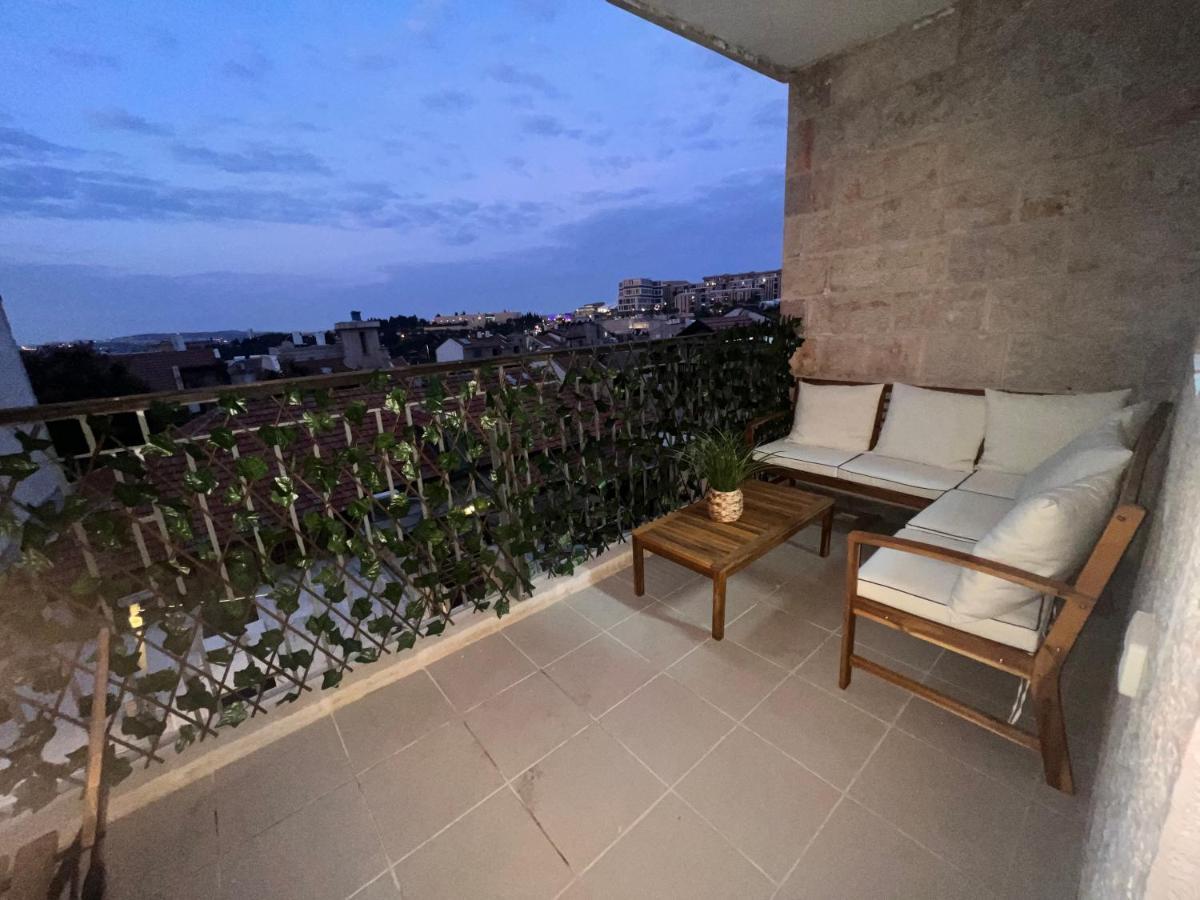The Location In Appartement *